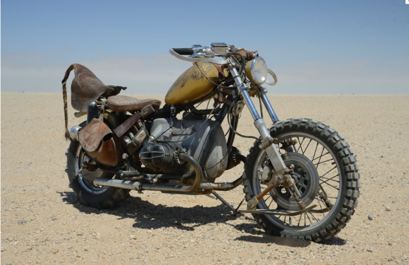 Sporcoendurista moto del film Mad Max Fury Road 14